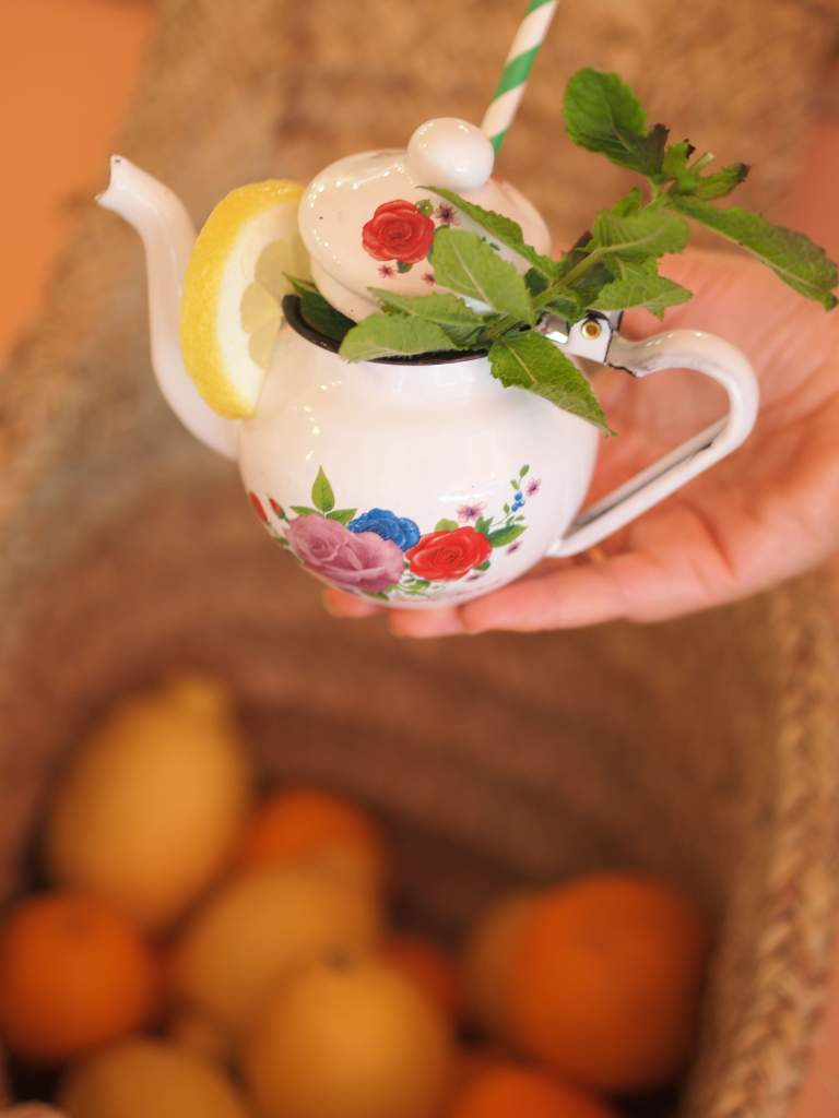 Photographie culinaire d'une citronnade chez Contrastes Paris