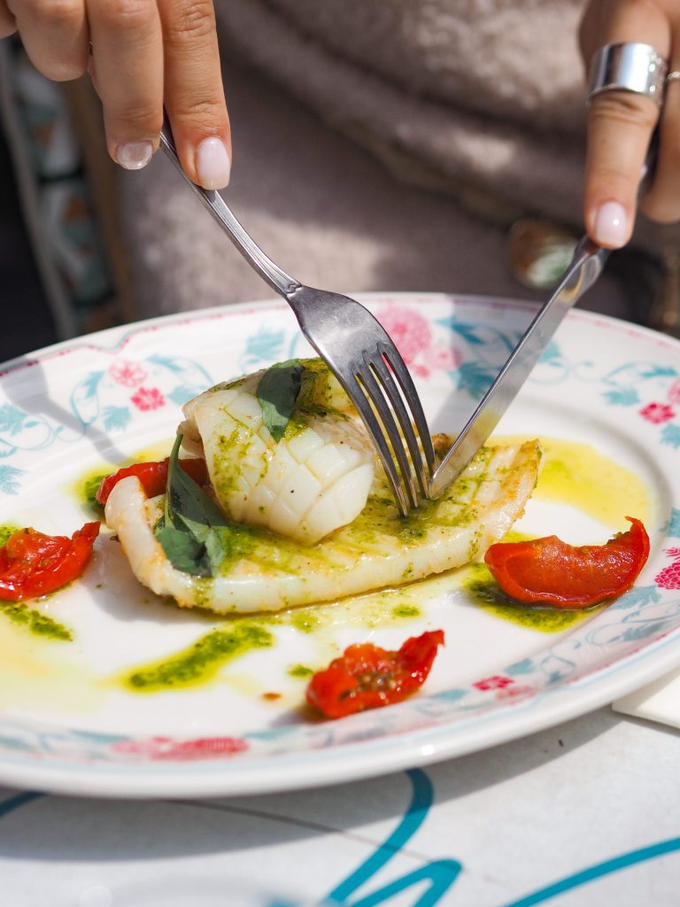 Photographie culinaire seiche à la plancha